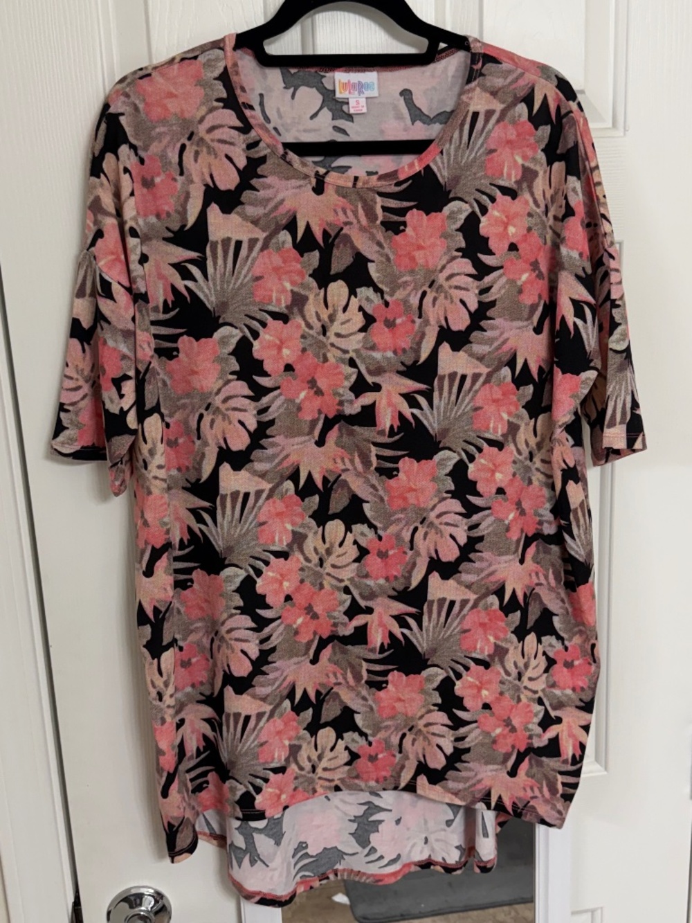 NWOT - LulaRoe Irma Top (S)